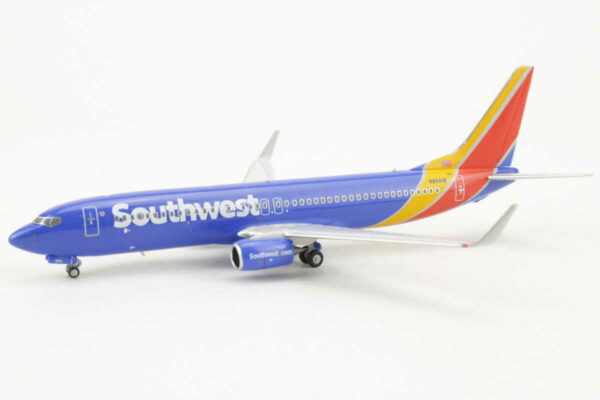 Boeing 737-800 Southwest Airlines N8541W NG Models 58121 1:400 – Bild 3
