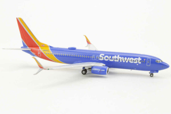 Boeing 737-800 Southwest Airlines N8565Z NG Models 58122 1:400 – Bild 2