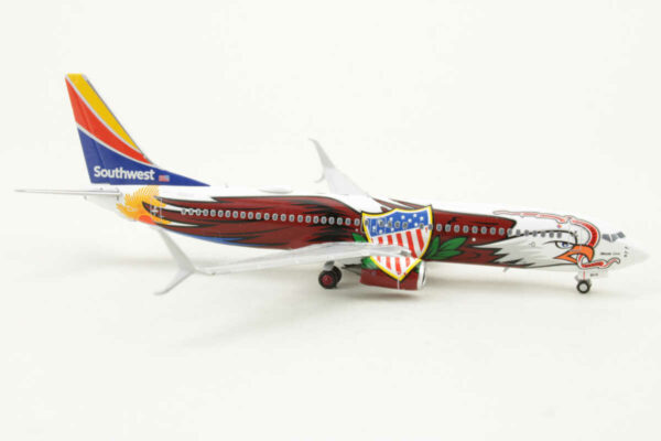 Boeing 737-800 Southwest Airlines "Illinois One" N8619F NG Models 58161 1:400 – Bild 2