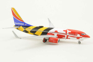 Alternative view of Boeing 737-700 Southwest Airlines "Maryland One" N214WN NG Models 77007 1:400