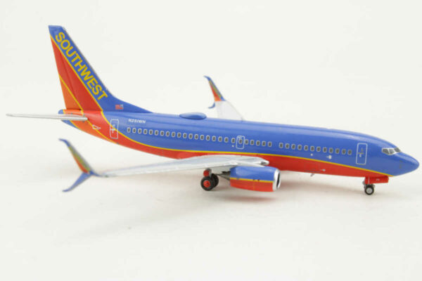 Boeing 737-700 Southwest Airlines N251WN NG Models 77022 1:400 - Image 2