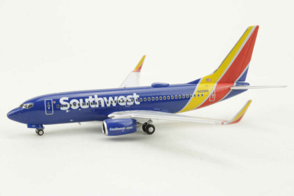 Boeing 737-700 Southwest Airlines N221WN NG Models 77042 1:400 – Bild 3