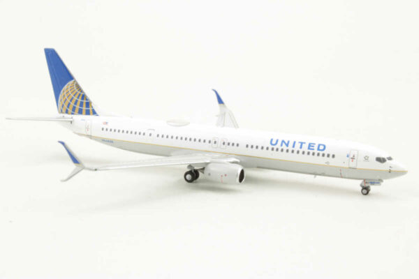Boeing 737-900 United Airlines N66828 NG Models 79008 1:400 – Bild 2