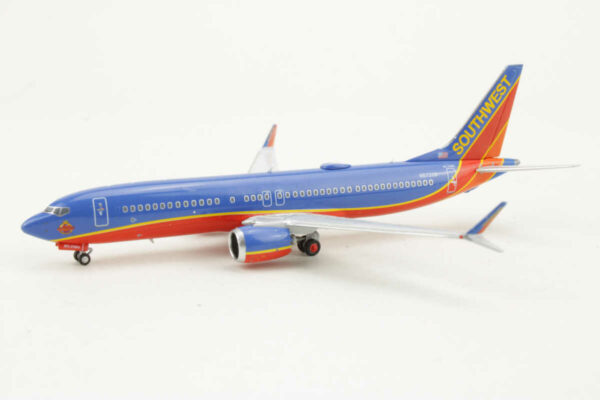 Boeing 737 MAX 8 Southwest Airlines N872CB NG Models 88002 1:400 - Image 3
