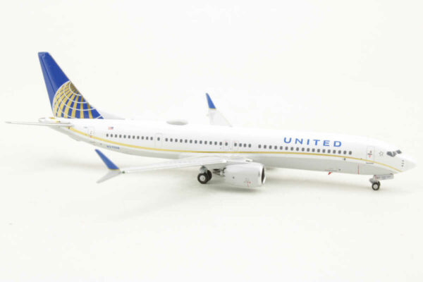 Boeing 737 MAX9 United Airlines N37508 NG Models 89001 1:400 – Bild 2