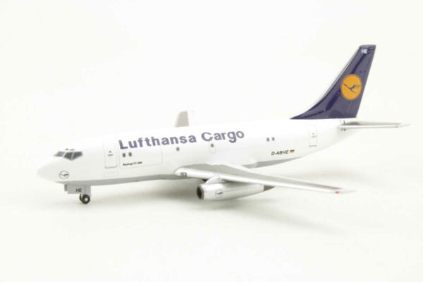 Boeing 737-200 Lufthansa Cargo D-ABHE Aviation 400 AV4732019 1:400 – Bild 3