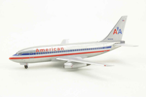 Boeing 737-200 American Airlines N4501W Aeroclassics BBX41627 1:400 – Bild 3