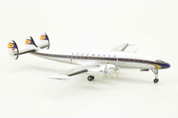 Lockheed L-1049 Super Constellation Lufthansa D-ALIN Aeroclassics 1:400 – Bild 2