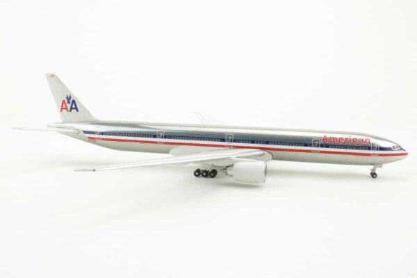 Boeing 777-300ER American Airlines N717AN Gemini Jets GJAAL1177 1:400 – Bild 2