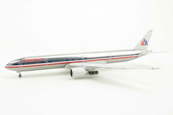 Boeing 777-300ER American Airlines N717AN Gemini Jets GJAAL1177 1:400 – Bild 3