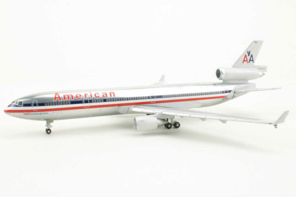 McDonnell Douglas MD-11 American Airlines N1765B "Metal Version" Gemini Jets GJAAL262XO 1:400 – Bild 3