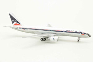 Alternative view of Boeing 757-200 Delta Air Lines N607DL Gemini Jets GJDAL2235 1:400