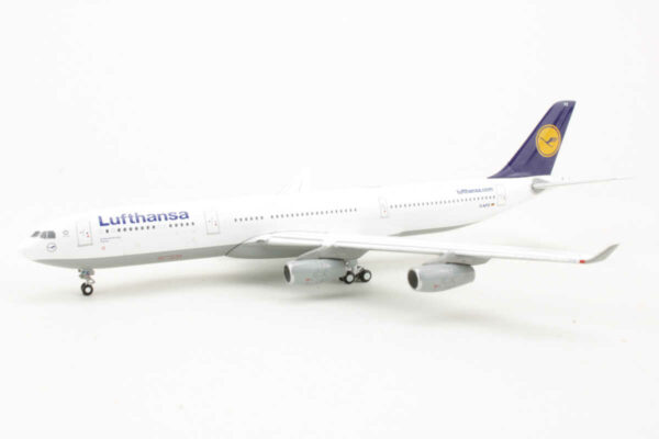 Airbus A340-300 Lufthansa "Passau" D-AIFE Gemini Jets GJDLH1226 1:400 – Bild 3