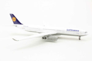 Alternative view of Airbus A330-300 Lufthansa "Minden" D-AIKA Gemini Jets GJDLH1227 1:400