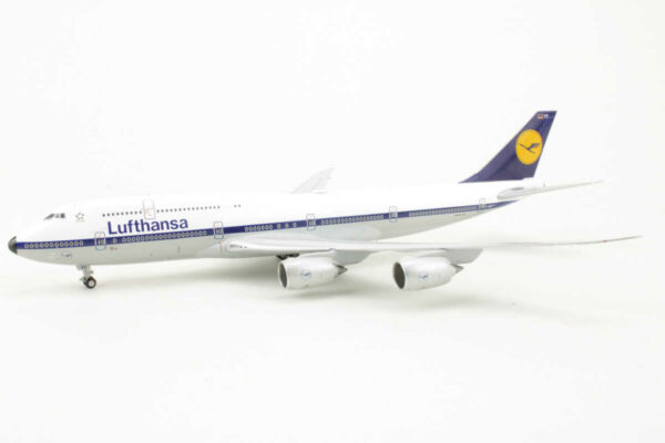 Boeing 747-8 Lufthansa "Köln" D-ABYT Gemini Jets GJDLH1479 1:400 – Bild 3