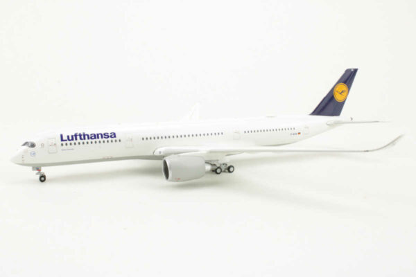 Airbus A350-900 Lufthansa D-AIXA Gemini Jets GJDLH1498 1:400 - Image 3
