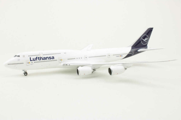 Boeing 747-8 Lufthansa D-ABYC Gemini Jets GJDLH1779 1:400 – Bild 3