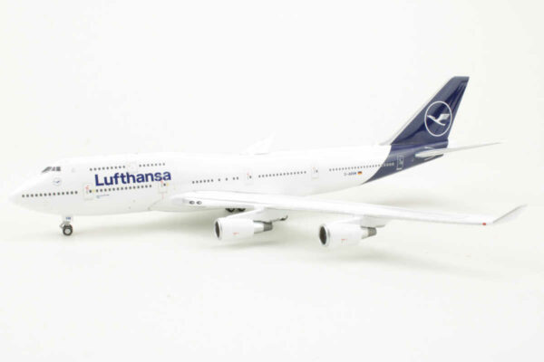 Boeing 747-400 Lufthansa D-ABVM Gemini Jets GJDLH1826 1:400 – Bild 3