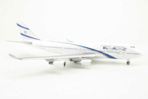 Alternative view of Boeing 747-400 El Al 4X-ELB Gemini Jets GJELY1810 1:400