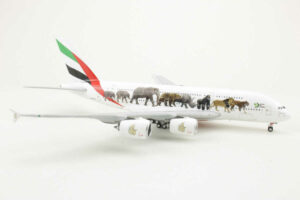Alternative view of Airbus A380-800 Emirates "Wildlife" A6-EEQ Gemini Jets GJUAE1594 1:400