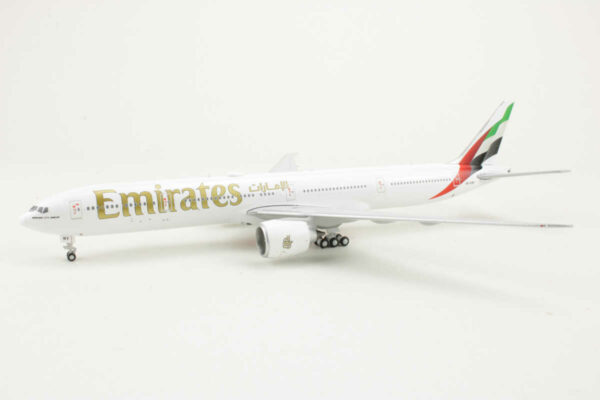 Boeing 777-300ER Emirates A6-EMV Gemini Jets GJUAE2219 1:400 - Image 3