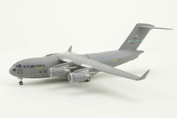 Boeing C-17 Globemaster III United States Air Force USAF Dover AFB Gemini Macs GMUSA067 1:400 – Bild 3