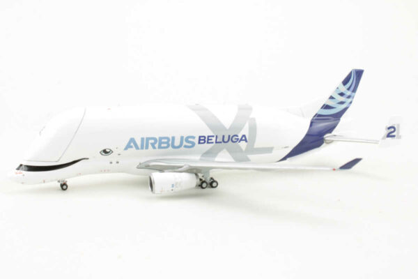 Airbus Beluga XL "No. 2" Airbus House Colors JC Wings LH4147 1:400 – Bild 3