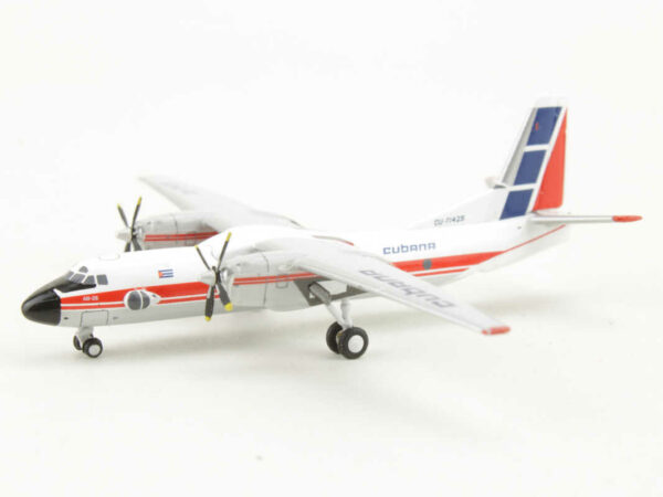 Antonov AN-26 Cubana CU-T1425 JC Wings LH4345 1:400 – Bild 3