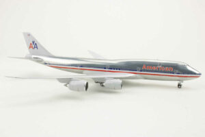 Alternative view of Boeing 747-8 American Airlines N748AA JC Wings XX40215 1:400