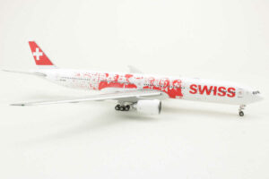 Alternative view of Boeing 777-300ER Swiss HB-JNA JC Wings XX4683 1:400