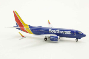 Alternative view of Boeing 737 MAX 7 Southwest Airlines N7207Z NG Models 87002 1:400
