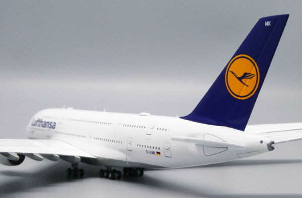 Airbus A380-800 Lufthansa D-AIMK JC Wings EW4388013 1:400 – Bild 13