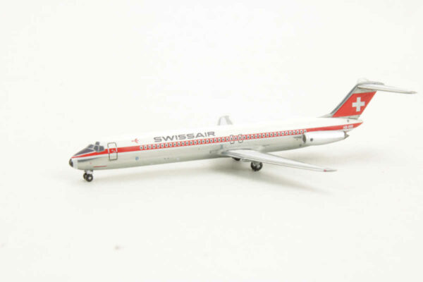 McDonnell Douglas DC-9-50 Swissair HB-ISR Inflight500 IF5950001 1:500 – Bild 3