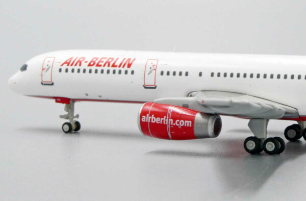 Boeing 757-200 Air Berlin HB-IHR JC Wings LH4091 1:400 – Bild 11