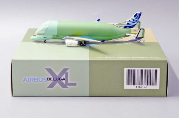 Airbus A330-700L Beluga XL "Bare Metal" F-WBXL JC Wings LH4142 1:400