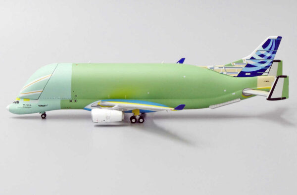 Airbus A330-700L Beluga XL "Bare Metal" F-WBXL JC Wings LH4142 1:400 – Bild 5