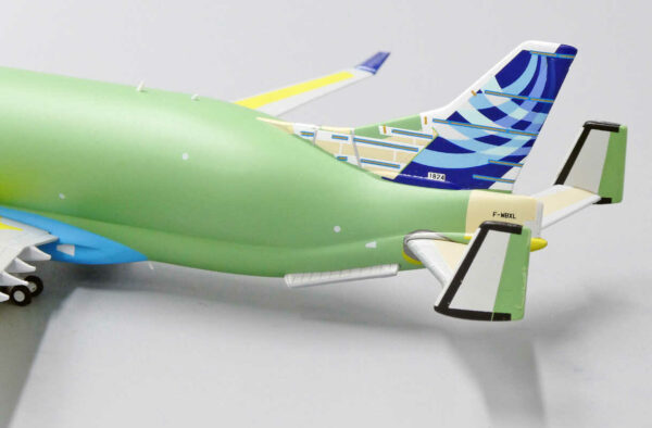 Airbus A330-700L Beluga XL "Bare Metal" F-WBXL JC Wings LH4142 1:400 – Bild 9