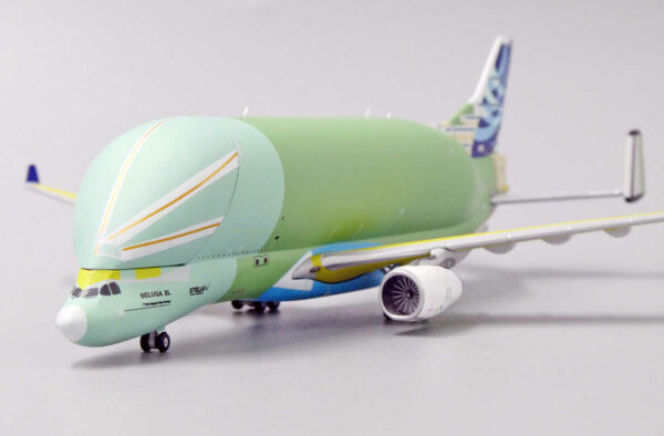 Airbus A330-700L Beluga XL "Bare Metal" F-WBXL JC Wings LH4142 1:400 – Bild 7