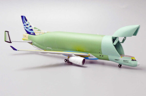 Airbus A330-700L Beluga XL "Bare Metal" F-WBXL JC Wings LH4142 1:400 – Bild 15