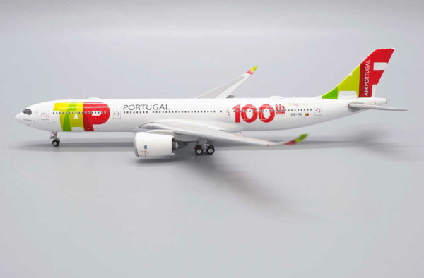 Airbus A330neo TAP Air Portugal "First to fly" CS-TUI JC Wings LH4156 1:400 – Bild 5