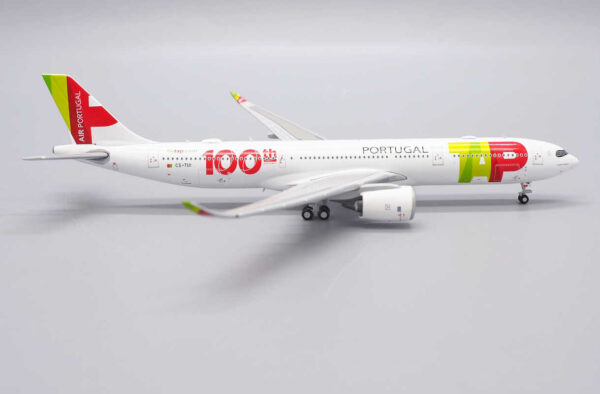 Airbus A330neo TAP Air Portugal "First to fly" CS-TUI JC Wings LH4156 1:400 – Bild 4