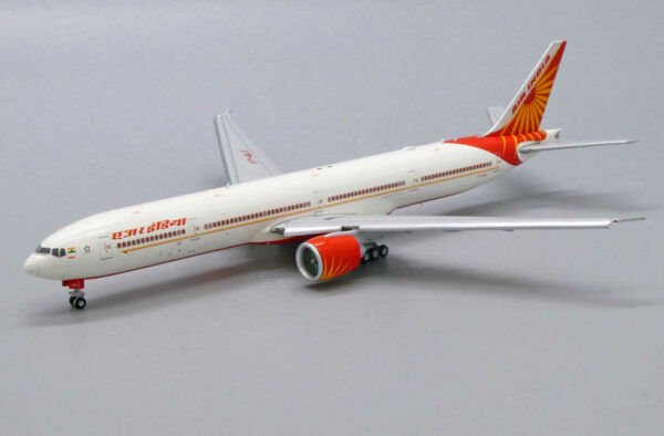 Boeing 777-300ER Air India VT-ALX "Flaps down" JC Wings LH4191A 1:400 – Bild 3