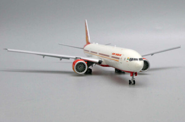 Boeing 777-300ER Air India VT-ALX "Flaps down" JC Wings LH4191A 1:400 – Bild 11
