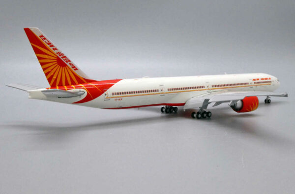 Boeing 777-300ER Air India VT-ALX "Flaps down" JC Wings LH4191A 1:400 – Bild 8