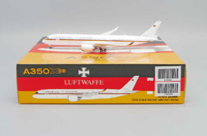 Airbus A350XWB Luftwaffe "Bundesrepublik Deutschland" 10+01 JC Wings LH4246 1:400
