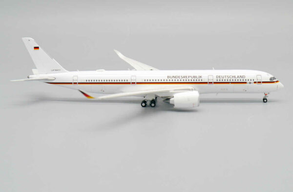 Airbus A350XWB Luftwaffe "Bundesrepublik Deutschland" 10+01 JC Wings LH4246 1:400 – Bild 12