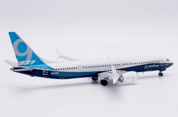Boeing 737 MAX 9 Boeing House Colors N7379E JC Wings LH4291 1:400 – Bild 4