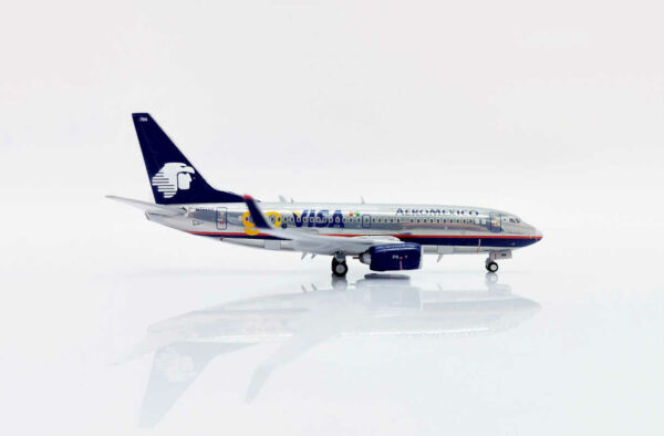 Boeing 737-700 Aeromexico N784XA JC Wings XX40028 1:400 – Bild 4
