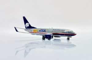 Boeing 737-700 Aeromexico N784XA JC Wings XX40028 1:400