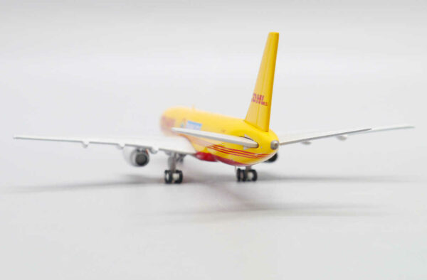 Boeing 757-200PCF DHL "Thank you" G-DHKF JC Wings XX40038 1:400 – Bild 9